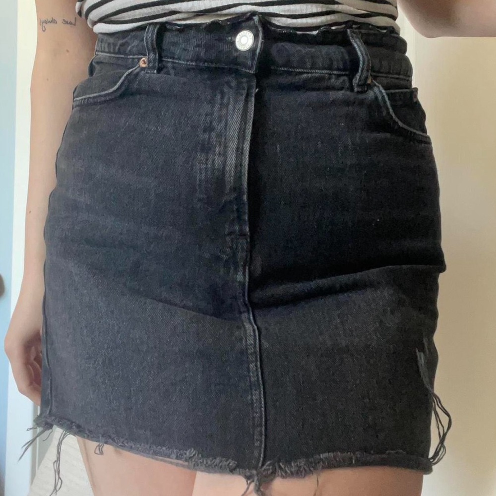 TOPSHOP distressed mini denim skirt